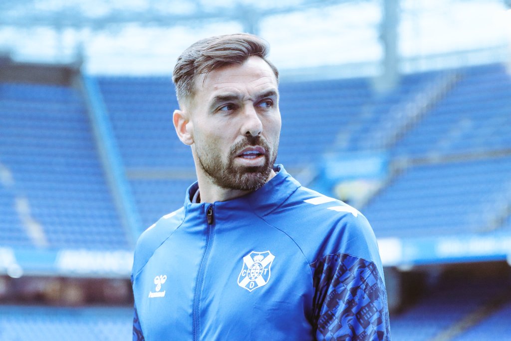 𝙎𝙞 𝘼𝙡𝙫𝙖𝙧𝙤 𝙡𝙤 𝙦𝙪𝙞𝙚𝙧𝙚 aquí 🏴󠁧󠁢󠁳󠁣󠁴󠁿🫱🏼‍🫲🏻💙 𝙫𝙖𝙢𝙤𝙨 𝘼 𝙈𝙐𝙀𝙍𝙏𝙀 ⚡ con el y ojalá en su mejor versión. ⚽

🫸ℕ𝕠 𝕙𝕒𝕪 𝕞𝕒𝕤 𝕢𝕦𝕖 𝕙𝕒𝕓𝕝𝕒𝕣.👊😤

#EnricGallego