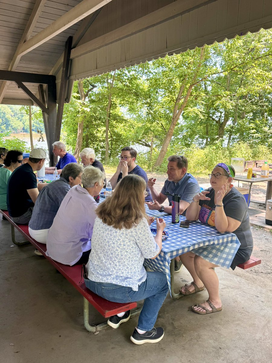 DavidReidVA's tweet image. The Annual Algonkian 4th of July Picnic is always a highlight, great food, good company, and time spent with neighbors. Grateful to the Algonkian Dems for putting together another fantastic event! 💙🇺🇸 #happy4thofjuly
