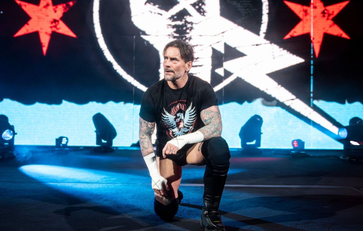 DevittGfx's tweet photo. I love CM Punk at house shows, it's a different aura
#CMPunk
#WWERaw
#houseshow
@CMPunk https://t.co/EbK4CgKeUr
