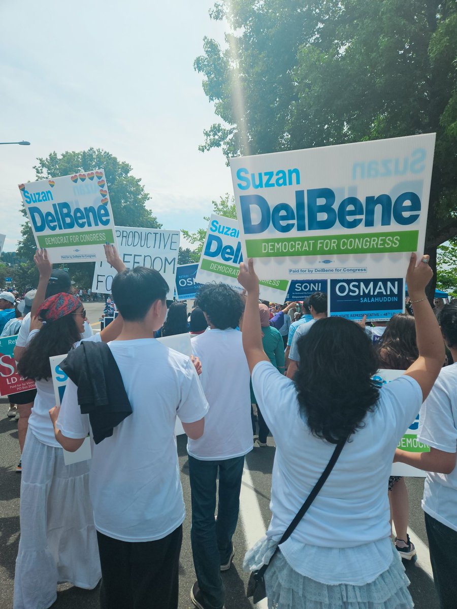 Suzan DelBene (@suzandelbene) on Twitter photo One of my favorite summer traditions - great to see everyone at the Celebrate Kirkland Fourth of July Parade! 
Wishing everyone a safe and very happy Independence Day! One of my favorite summer traditions - great to see everyone at the Celebrate Kirkland Fourth of July Parade! 
Wishing everyone a safe and very happy Independence Day!