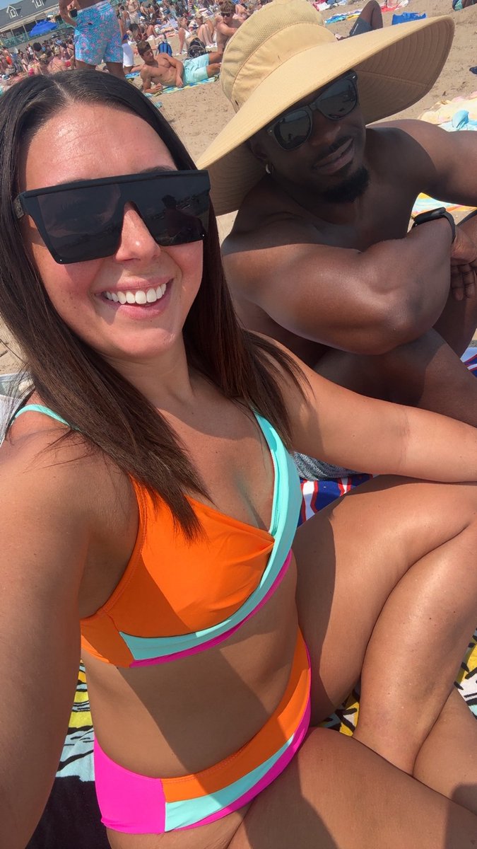 Fun &amp; sunshine, there’s enough for everyone ☀️❣️