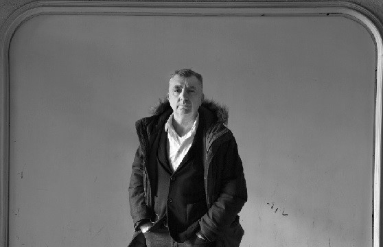 Aída Beatriz Sánchez (@aidabsanchez) on Twitter photo "Manuel Vilas es un desterrado. Al cantar a sí mismo, canta también, como aquel padre americano, el universo. Solo que su universo es urbano".
'Pan en el exilio'. ¿Cuándo Manuel Vilas fue expulsado del bosque? cuadernoshispanoamericanos.com/pan-en-el-exil… <a href="/eperezzuniga/">Ernesto Pérez Zúñiga</a> <a href="/Cuadernos_hisp/">Cuadernos Hispanoamericanos</a> "Manuel Vilas es un desterrado. Al cantar a sí mismo, canta también, como aquel padre americano, el universo. Solo que su universo es urbano".
'Pan en el exilio'. ¿Cuándo Manuel Vilas fue expulsado del bosque? cuadernoshispanoamericanos.com/pan-en-el-exil… <a href="/eperezzuniga/">Ernesto Pérez Zúñiga</a> <a href="/Cuadernos_hisp/">Cuadernos Hispanoamericanos</a>