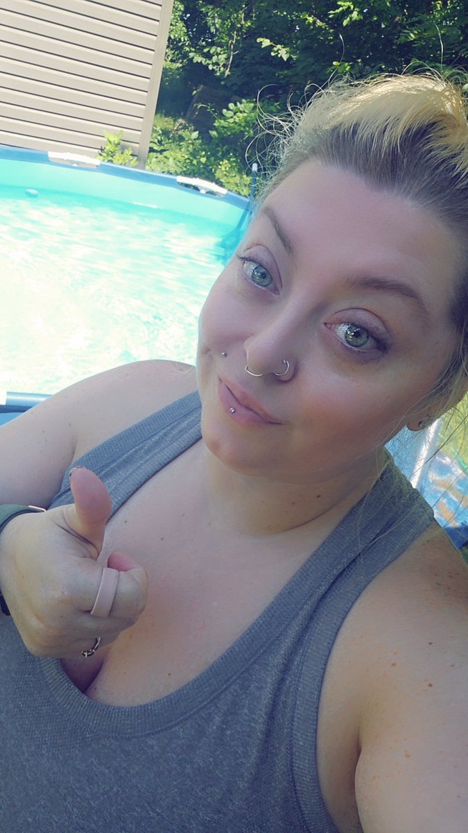 AlexxKnightly's tweet photo. 7.3 - #75soft Day 3
Finally got the pool filled, did yard work, and then had my dr appointment. They put boric acid in my ear to help kill the infection, which ended up giving me really bad vertigo the rest of the day and made me feel sick to my stomach π https://t.co/ALpkHdXm4i