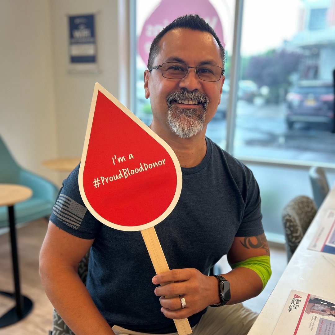 RIBloodCenter's tweet image. 🎆 Happy Fourth of July!
Blood donations typically drop by about 20% around this holiday, so if you can, stop by to save a life and receive a limited edition RIBC tee or other swag now through July 7!
#FourthofJuly #WeekendPlans #DonateBlood #SavingLives