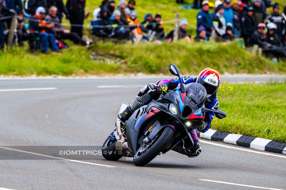 It was great to see the <a href="/fortyfourteeth/">44teeth</a> lads out with Milky on closed roads at TT 2025 #iomtt #iomttraces #ttraces #lovett #tt2025 #roadracing