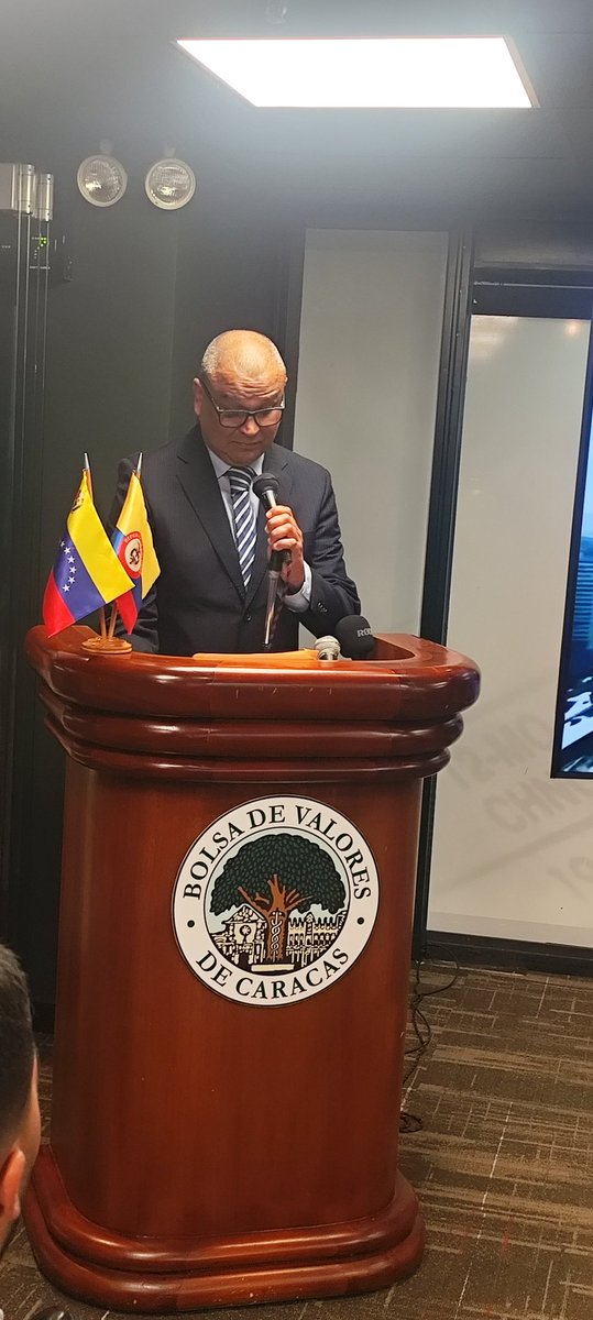 ginettegm's tweet image. #DatosBursátiles @sunaval informa que el valor de las empresas que cotizan en @Bolsacaracas pasó de USD 2.147 millones en el 2023 a USD 3.398 millones en 2024. Al cierre de junio de 2025 cerró en USD 5.587 millones con respecto al mismo periodo de 2024.
