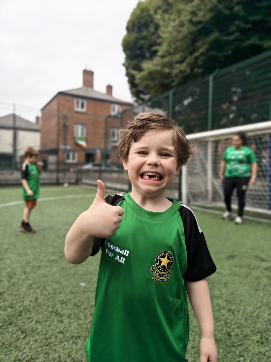Sheriff YC (@sheriff_yc) on Twitter photo Great evening for our football for all today, great to see all the boys and girls having fun and playing football β½
A huge shout out to Ross from <a href="/BalonSports/">Balon Sportswear</a> for sponsoring Sheriff t-shirts for the boys and girls we really appreciate your support ππ Great evening for our football for all today, great to see all the boys and girls having fun and playing football β½
A huge shout out to Ross from <a href="/BalonSports/">Balon Sportswear</a> for sponsoring Sheriff t-shirts for the boys and girls we really appreciate your support ππ