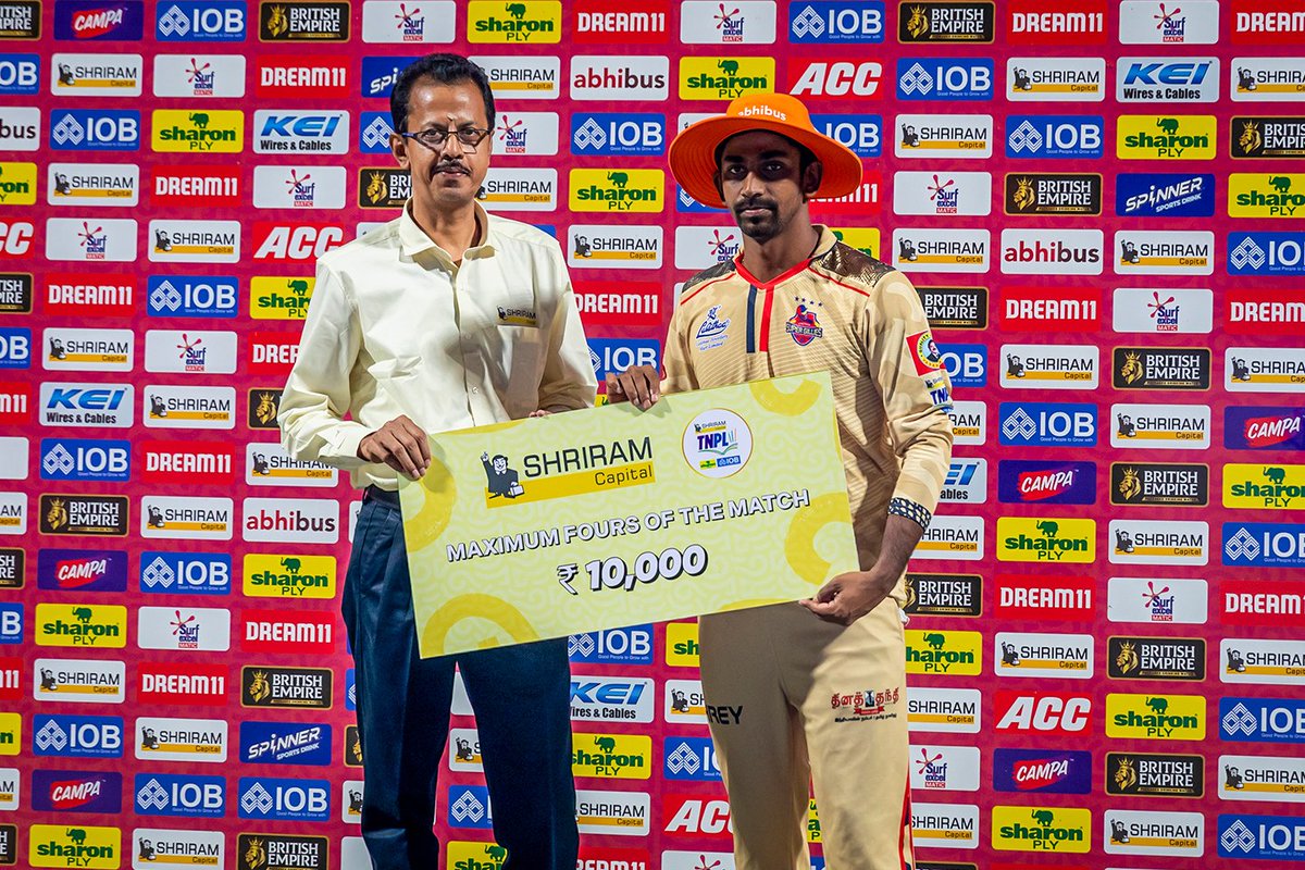 TNPremierLeague's tweet photo. Award winners from the #CSGvDD Qualifier 2 game! 🏏
#TNPL #TNPL2025 #NammaOoruNammaGethu https://t.co/RHFBSjCzao