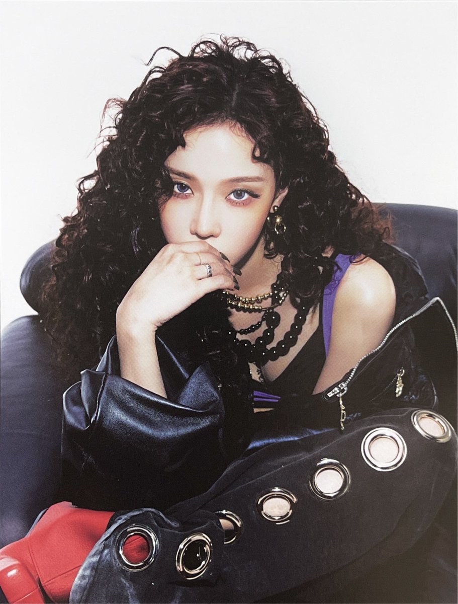 ALBUM SCAN aespa [Dirty Work] Dirty Worker ver Photobook - Winter