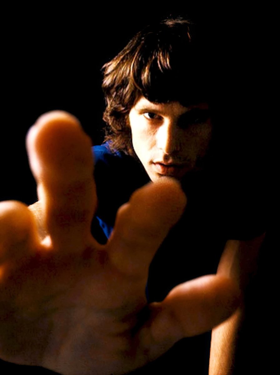 Come on, come on..
Now touch me, babe
Can't you see that I am not afraid?
What was that promise that you made?
Why won't you tell me what she said?
What was that promise that you made?
Now I'm going to love you
Till the heavens stop the rain
I'm going to love you
#JimMorrison