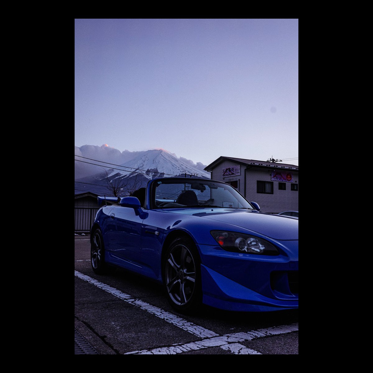aclife_md's tweet photo. - Driving to and from Mt. Fuji -

Location: Kawaguchiko, Japan
Mar2025
.
.
.
#photography #dfwphotographer #japan #fuji #mtfuji #kawaguchiko #hondas2k #s2000 #japanphotography #travel #travelphotography #streetphotography #cinematic #warm #filmic #vintage #nostalgic #grain https://t.co/lQFq89FexI
