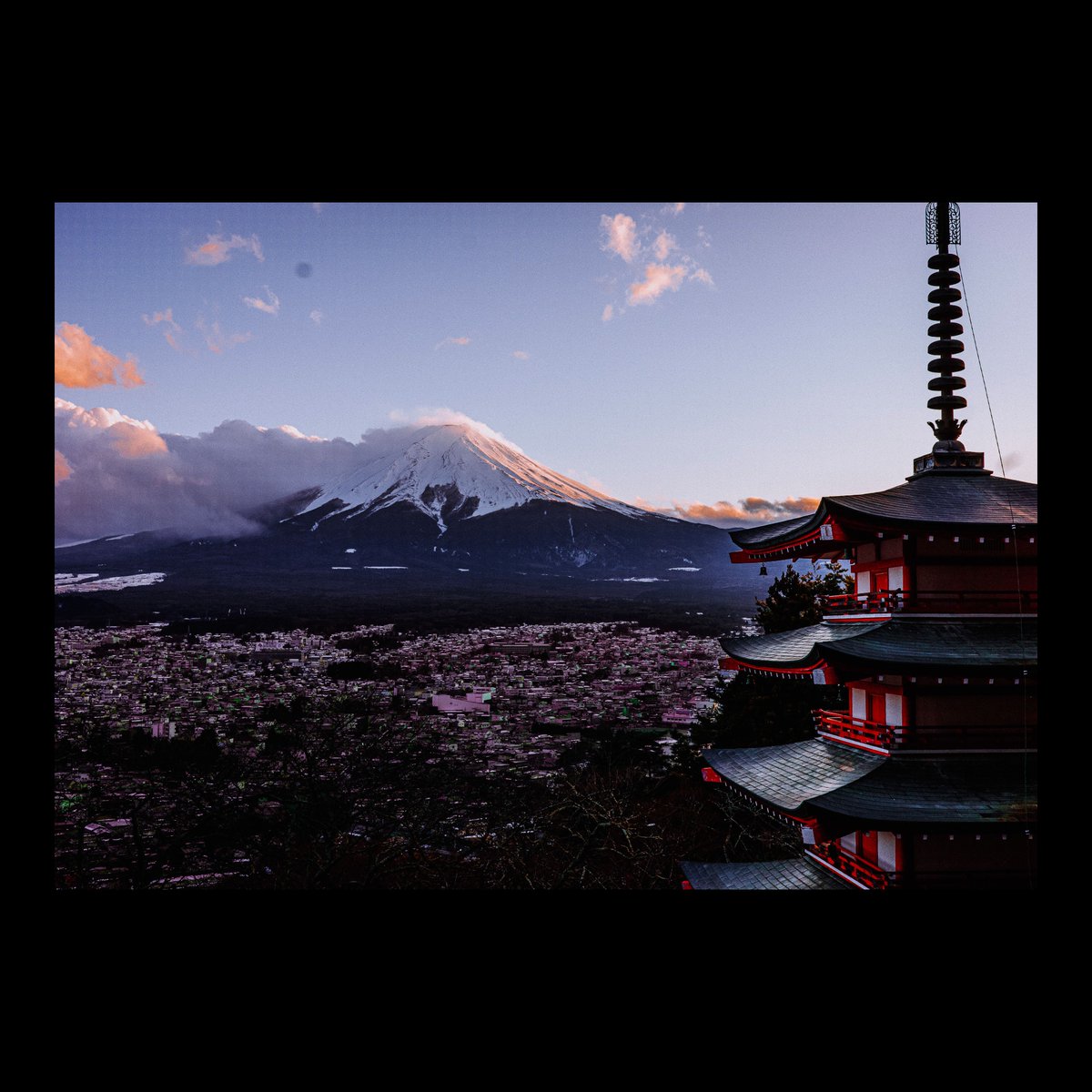 aclife_md's tweet photo. - Driving to and from Mt. Fuji -

Location: Kawaguchiko, Japan
Mar2025
.
.
.
#photography #dfwphotographer #japan #fuji #mtfuji #kawaguchiko #hondas2k #s2000 #japanphotography #travel #travelphotography #streetphotography #cinematic #warm #filmic #vintage #nostalgic #grain https://t.co/lQFq89FexI