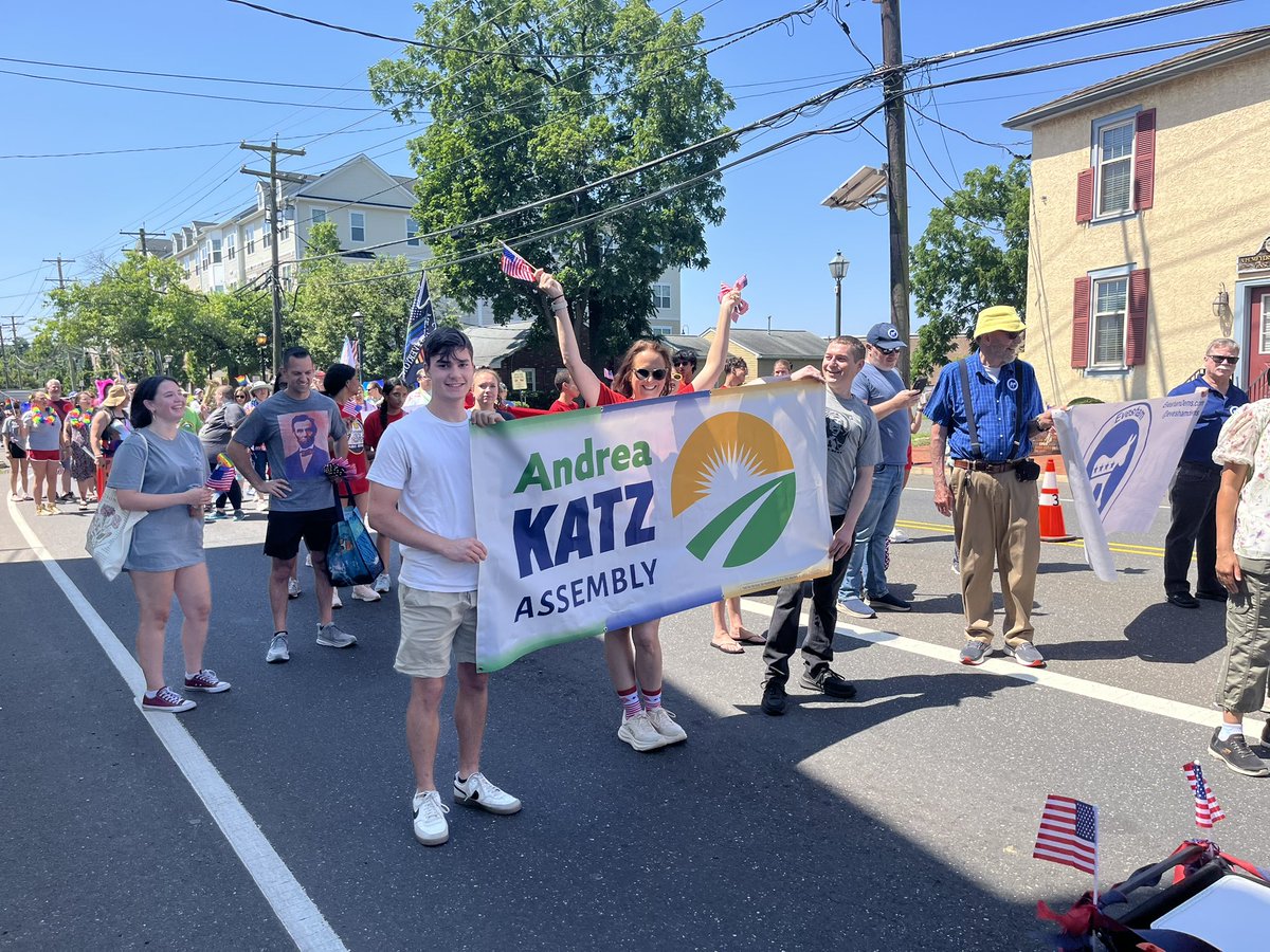 AswAndreaKatz's tweet image. I spent my Fourth of July in Evesham at their parade and it was a great time as always!