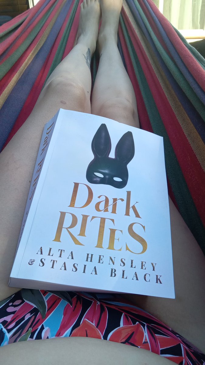 9 am and back In the hammock... you should be here serving me...