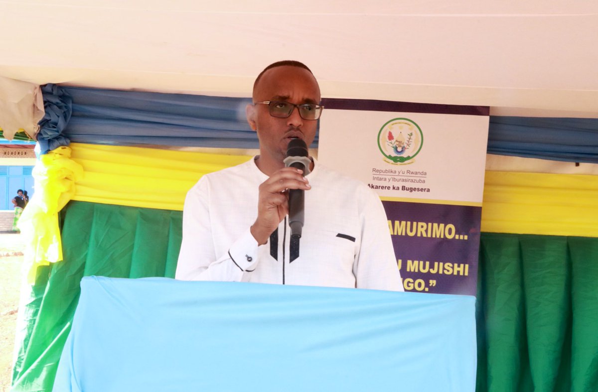 “Iyo tuvuga kwibohora, tuba tuvuga kuva mu rupfu duhobera ubuzima; tuvuga gusoza iminsi 100 Jenoside yakorewe Abatutsi yakozwemo,twinjira mu ihumure, Iyo twizihiza umunsi nk’uyu wo Kwibohora, twumva rya jwi ry’Inkotanyi ritubwira riti humura.” Bwana <a href="/MutabaziRich/">Richard Mutabazi</a>, Umuyobozi