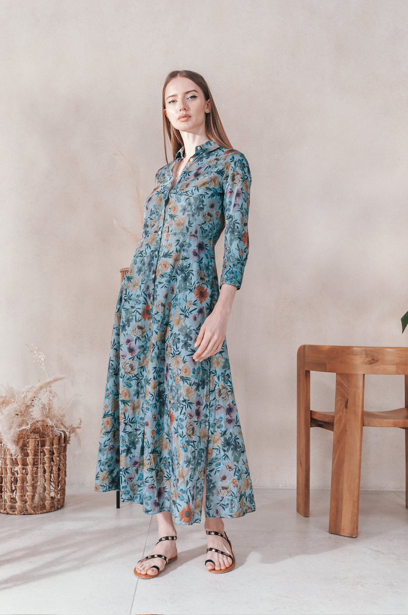 Floral vibes in full bloom—this printed cotton shirtdress turns every step into a statement of
summer elegance.
.
.
.
#FloralVibes #summerstyle #printedcotton #WomensDress #Effortlessstyle #shirtdress
.
Shop now: tinyurl.com/57bpvdhz
