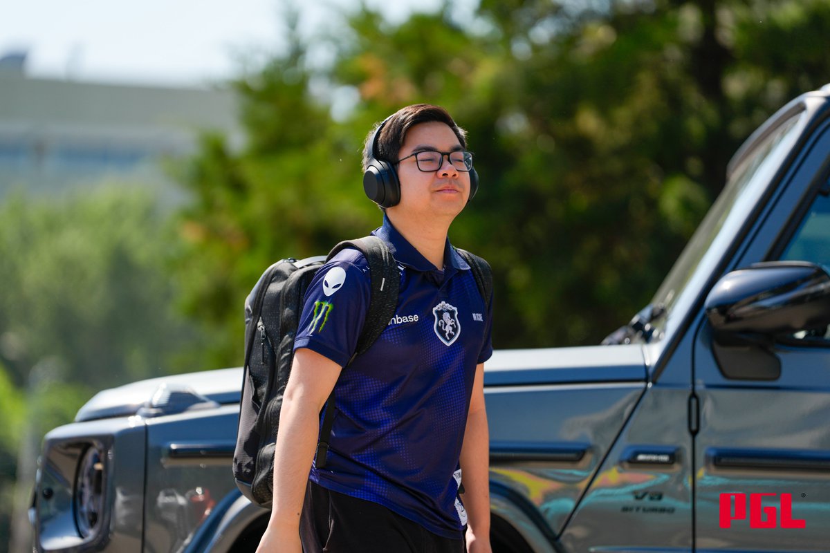 That... was a quick second game but we take it!! 😍

2-0 right now!

#LetsGoLiquid #FissureUniverseEp5