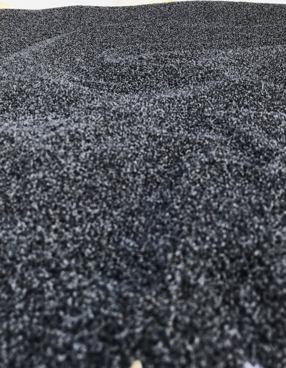 mili narode nemojte sta zameriti ja sam se zajebala u proracunu i odjednom imam tonu maka stvarno ne mislim da pravim milijardu tona strudli pa ako neko oce da znate da imam hvala na paznji