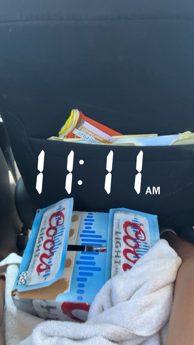DinkyWill's tweet photo. “no billy u can’t kill the 30 pack before 12 pm” cried the left https://t.co/ynRHCzjqib