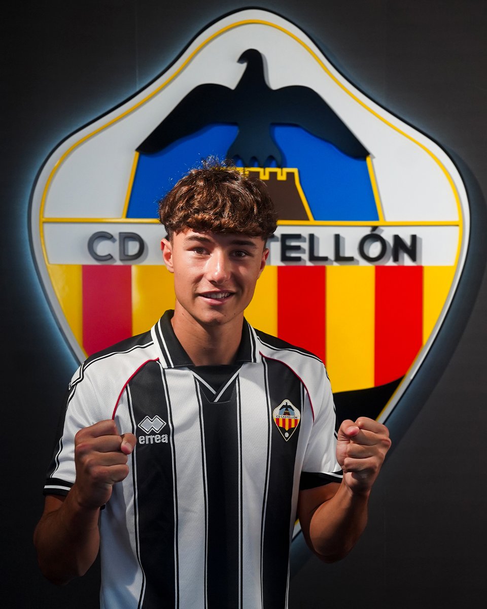 CDCS_Academy's tweet photo. ⚡️ José Nadal asciende a División de Honor

👟 El carril zurdo del Juvenil 'A' estará bien cubierto con la llegada de este futbolista

#PPO https://t.co/ucYeGrdRHt
