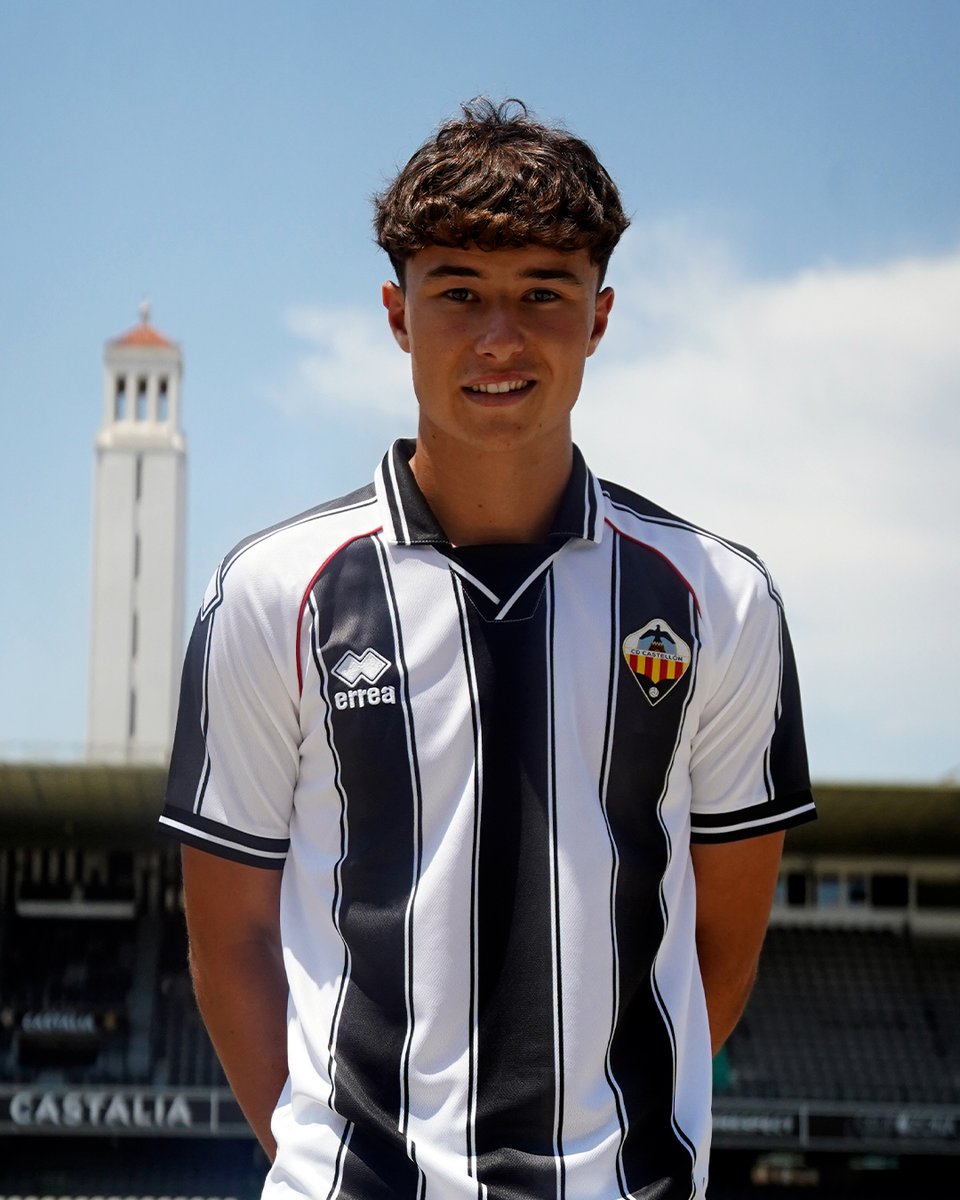 CDCS_Academy's tweet photo. ⚡️ José Nadal asciende a División de Honor

👟 El carril zurdo del Juvenil 'A' estará bien cubierto con la llegada de este futbolista

#PPO https://t.co/ucYeGrdRHt