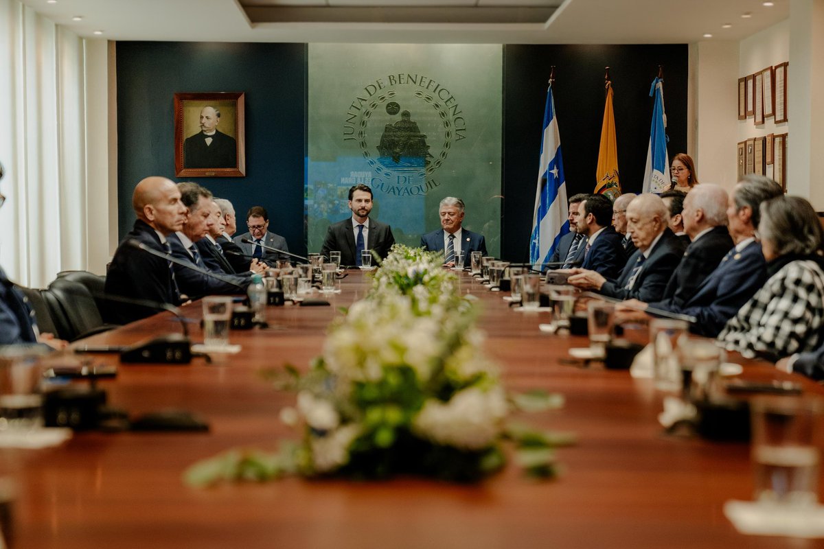 NielsOlsen's tweet photo. Hay instituciones que no necesitan presentación, porque su historia está escrita en cada vida que han tocado. 
La Junta de Beneficencia de Guayaquil es una de ellas.

Gracias por recordarnos que cuidar del otro es la mejor forma de honrar al Ecuador. 🇪🇨 https://t.co/qkPOrTOugN