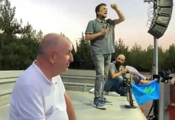 Türk edebiyatının cesur kalemi, Türkçü düşüncenin yılmaz savunucusu, kıymetli fikir insanı Nihat Genç’i kaybetmenin derin üzüntüsü içindeyiz.

Çanakkale’de, 57. Alay’da düzenlenen etkinlikte; Genel Başkanımız Prof. Dr. Ümit Özdağ ve tüm Zafer Partililerle birlikte verdiği