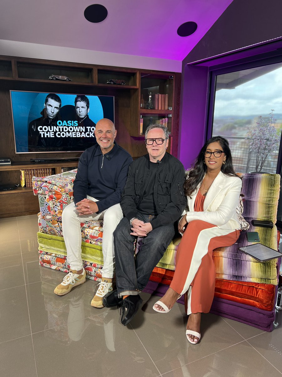Jason Mohammad (@jasonmohammad) on Twitter photo Thanks for the lovely messages about our <a href="/BBCiPlayer/">BBC iPlayer</a> <a href="/oasis/">Oasis</a> live stream.
Still going! And on air until 11.30pm.
We’re also on the front page of the <a href="/BBCNews/">BBC News (UK)</a> website!
Thanks to all our fab guests Vicky, Brian, Johnny and many more ❤️
#oasislive25 Thanks for the lovely messages about our <a href="/BBCiPlayer/">BBC iPlayer</a> <a href="/oasis/">Oasis</a> live stream.
Still going! And on air until 11.30pm.
We’re also on the front page of the <a href="/BBCNews/">BBC News (UK)</a> website!
Thanks to all our fab guests Vicky, Brian, Johnny and many more ❤️
#oasislive25