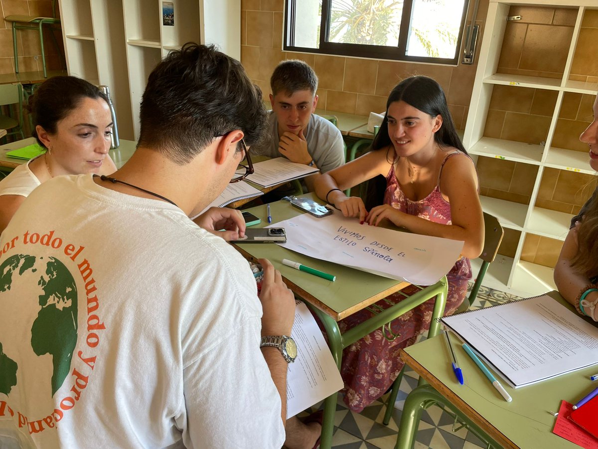 🌞 ¡Arranca el #VeranoSP!

Dan comienzo unos dias llenos de emociones, donde nuestros alumnos y jóvenes disfrutarán, crearán recuerdos inolvidables, crecerán en la amistad y se dejarán abrazar por el amor de Dios💖

No os perdáis nuestras redes… ¡Se viene algo muy especial! 🙌🏼✨