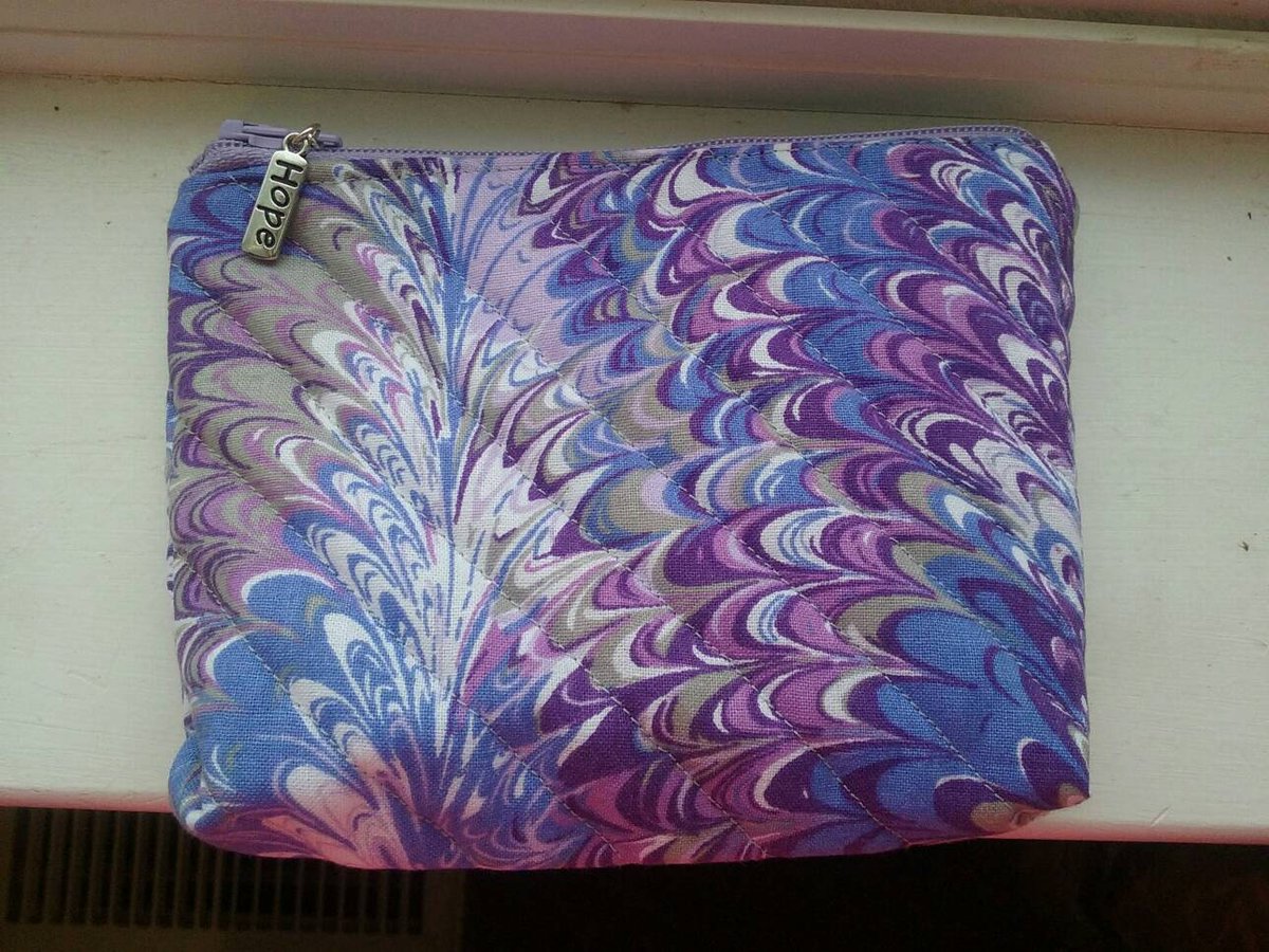 Quilted Coin purse, cosmetic bag, personalized gifts, small quilted pouch, credit card holder, business cards, lipstick case tuppu.net/dfda9953 #giftsunder10 #Handmadegifts #Artisancrafted #handcrafted #KingdomWorkshop #Easter #GirlsGifts