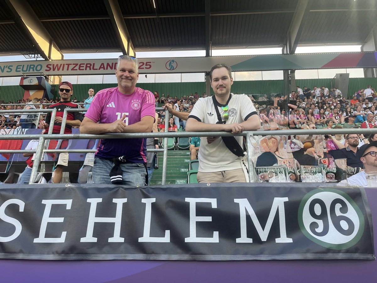 morrishsv's tweet image. Hannover international 

#WEURO2025 #GERPOL