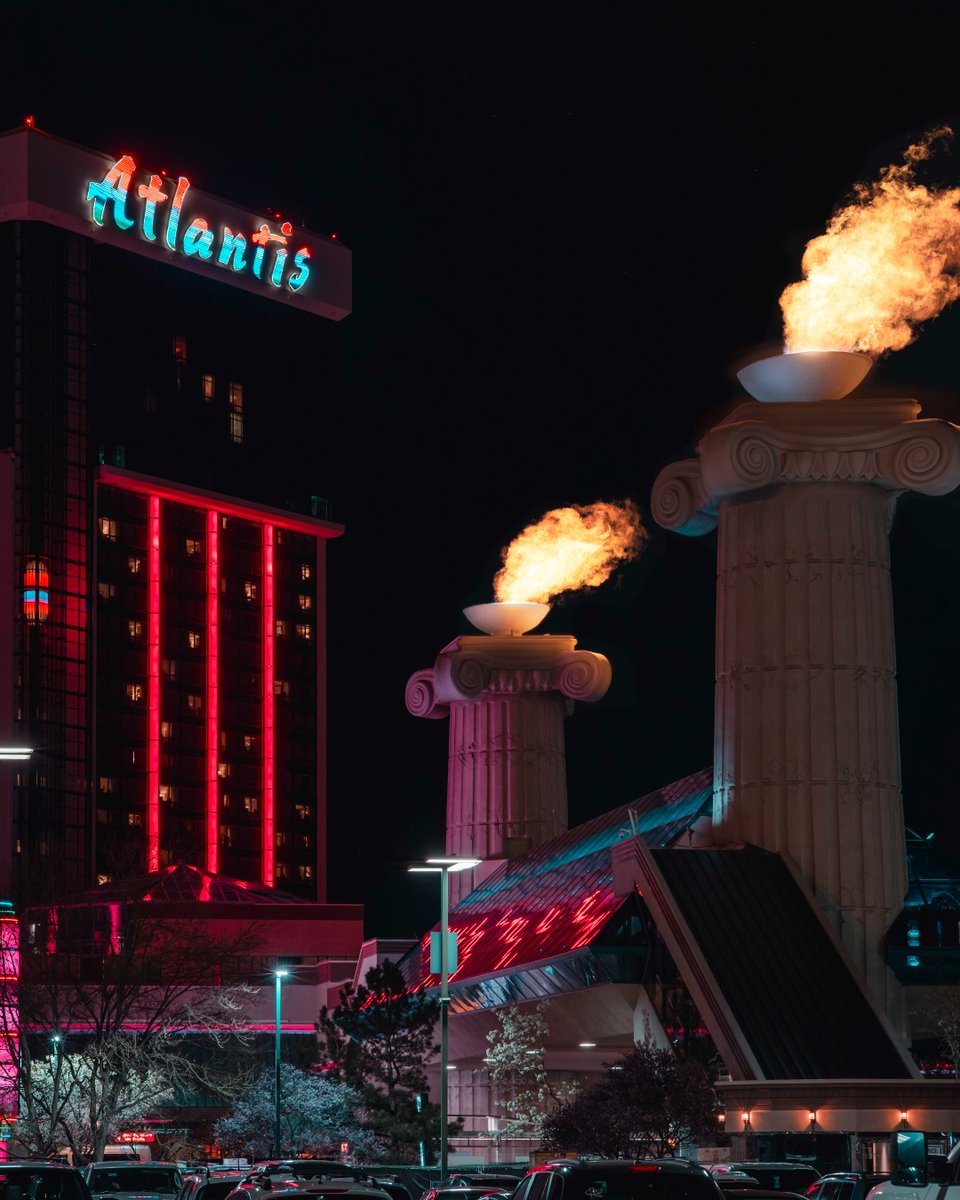 Even at Atlantis, the spirit of the 4th of July burns bright! Happy Independence Day! ✨🎇

📸: Reno After Dark

#atlantisreno #renotahoe #renonevada #4thofjuly #independenceday #renoafterdark