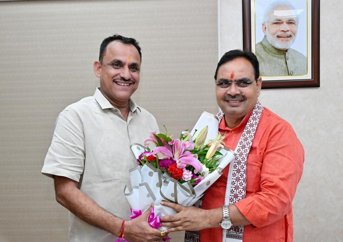 Vipra Sena tweet media