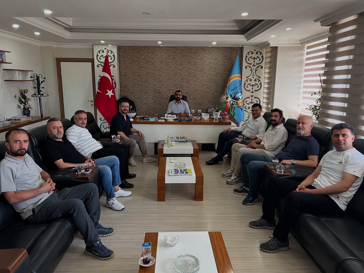 yenisahne (@batmanyenisahne) on Twitter photo Serdan - Ziyaret
Batman Petrol-iş
<a href="/BatmanPetrol_is/">Batman Petrol-İş</a>
<a href="/lokmanakkus72/">Lokman AKKUŞ</a>
Yenisahne olarak Batman Petrol-iş Sendikasına kutlama ziyaretinde bulunduk. Batman için Birlikte yapabileceğimiz kültür-sanat ve dil çalışmaları için fikir alışverişinde bulunduk.
Nazik ve güleryüzlü Serdan - Ziyaret
Batman Petrol-iş
<a href="/BatmanPetrol_is/">Batman Petrol-İş</a>
<a href="/lokmanakkus72/">Lokman AKKUŞ</a>
Yenisahne olarak Batman Petrol-iş Sendikasına kutlama ziyaretinde bulunduk. Batman için Birlikte yapabileceğimiz kültür-sanat ve dil çalışmaları için fikir alışverişinde bulunduk.
Nazik ve güleryüzlü