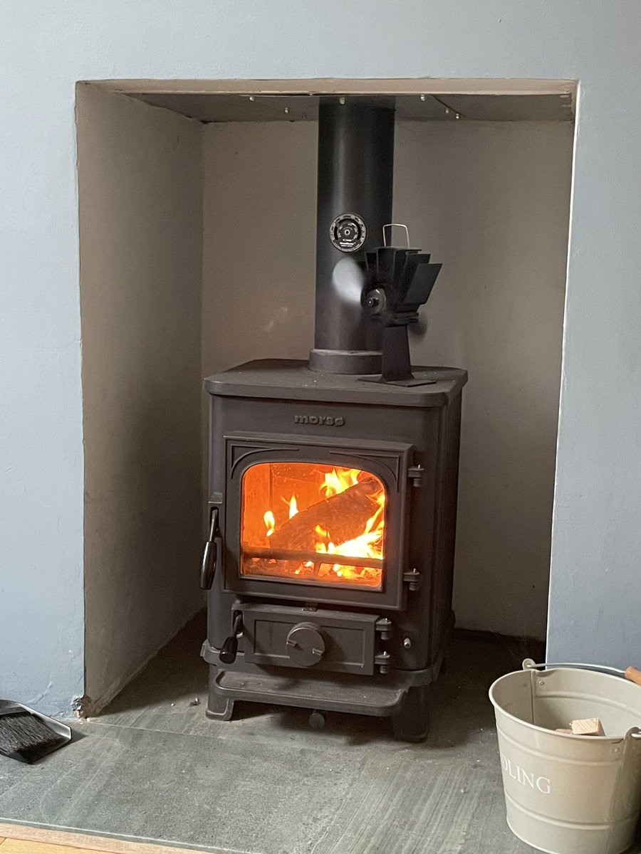 Yorkshire Lass 🐾🏊🏻‍♀️☕️🍰 tweet media