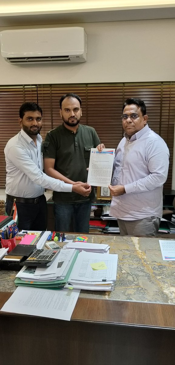 ymmaharashtra's tweet photo. As part of the campaign #BanOnlineGamblingSaveYouth
Youth Movement Members met @rais_shk Sir [MLA, Bhiwandi East] who took keen interest in discussion on online gambling, He assured full support &amp; promised to actively work towards strong legislative action on this critical issue. https://t.co/fP06SrVA67