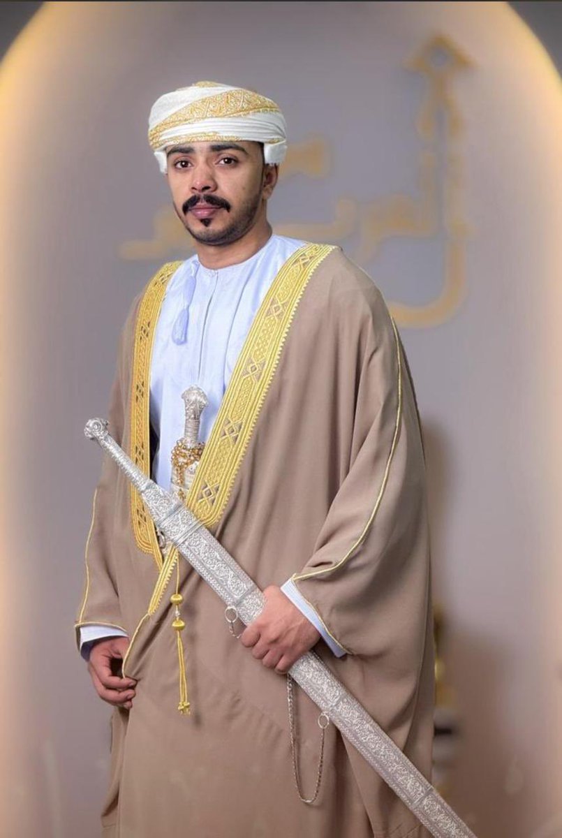 Abasah0's tweet photo. نهنئ العريس: عبدالرحمن بن نصيب بن ��ايد الرديني بمناسبة عقد قرانه اليوم في مجلس عباسة العام… https://t.co/GW7fYP9Py3