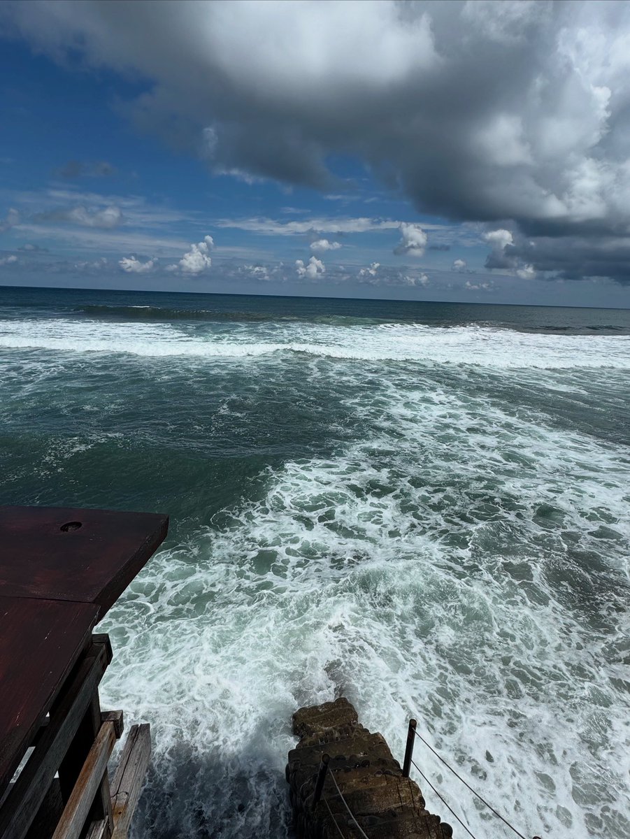 esadvisor's tweet image. Buenas tardes El Zonte! Friday beach vibes 😎🇸🇻☀️🌊🏝️
🏝️ What are your Friday Fourth of July 🇺🇸 vibes like??
#ElSalvador #FourthofJuly #FridayVibes #BitcoinBeach