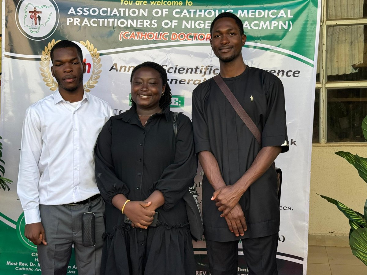 PeterOkopi2's tweet image. Association of Catholic medical Practitioners of Nigeria (Catholic Doctors)'s National Convention.
I was privileged to sing the psalm at a mass celebrated by His Lordship Bishop Kukah.