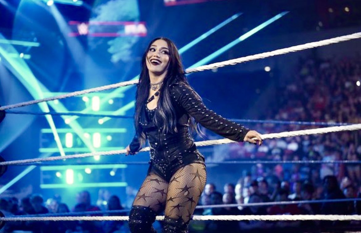 FOLLOW TRAIN! #SmackDown   

- Follow me &amp; RT (IFB) 
- Like This Tweet
- Reply With A GIF of Your Favorite Wrestler
- Like And Follow Everyone Who Does This

LETS ALL GROW TOGETHER 💫