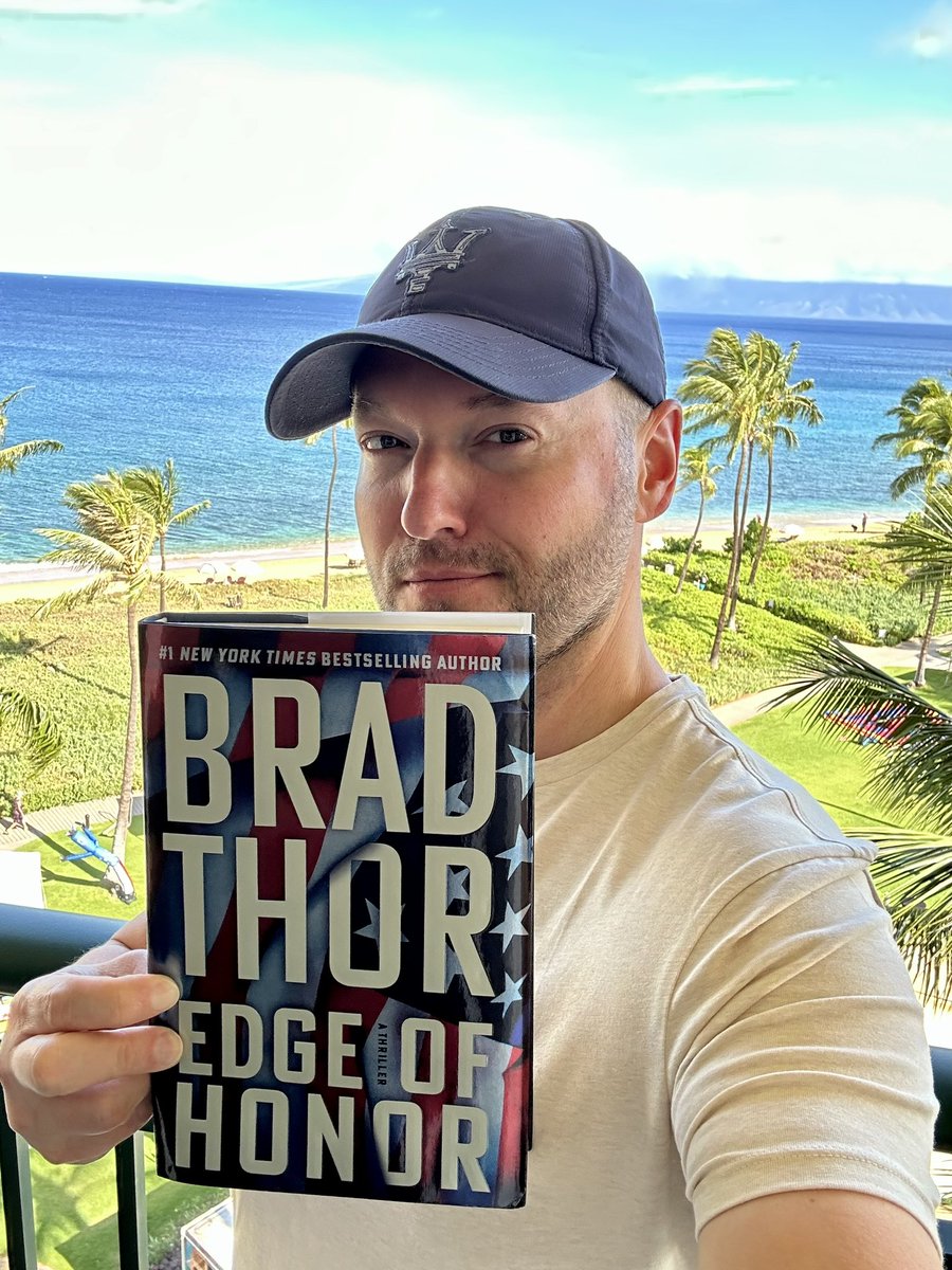GervaisBooks's tweet image. Aloha! And Happy 4th of July to my American friends!! 🇺🇸 Any special plans today? I sure do! #hawaii #maui