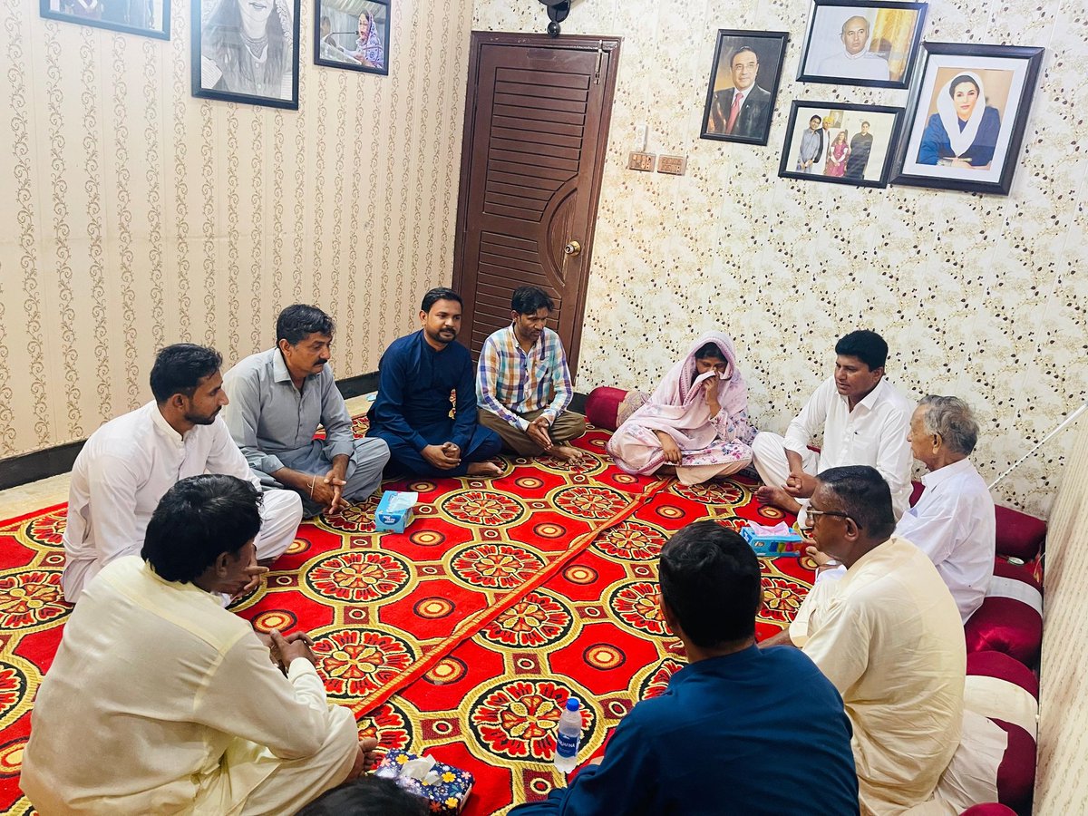 vijesh kumar (@jiyalavijesh) on Twitter photo UC 54 Councillor Chandan Singh along with party workers condoling the passing away of mother in law Senator Krishna Kumari and Dr. Lal Chand's mother.
Also present special Assistant to CM Sindh <a href="/Veerji_Kolhi/">Veerji Kolhi</a>
<a href="/BBhuttoZardari/">BilawalBhuttoZardari</a> <a href="/KeshooBai/">Senator Krishna Kumari</a> <a href="/BakhtawarBZ/">Bakhtawar B-Zardari</a> <a href="/Chandanshalwani/">Chandan Singh</a> <a href="/Amarlal07/">Amar Lal Bheel</a> UC 54 Councillor Chandan Singh along with party workers condoling the passing away of mother in law Senator Krishna Kumari and Dr. Lal Chand's mother.
Also present special Assistant to CM Sindh <a href="/Veerji_Kolhi/">Veerji Kolhi</a>
<a href="/BBhuttoZardari/">BilawalBhuttoZardari</a> <a href="/KeshooBai/">Senator Krishna Kumari</a> <a href="/BakhtawarBZ/">Bakhtawar B-Zardari</a> <a href="/Chandanshalwani/">Chandan Singh</a> <a href="/Amarlal07/">Amar Lal Bheel</a>