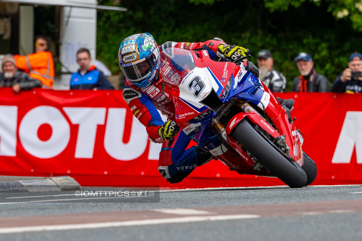 At the QB I like to shoot the inside shot first because the riders have a higher fuel load and so likely to overshoot the corner but also not get their knee down.  I then travel under the bridge, with my trusty waders on, to get the corner shot.  Like these two shots. #iomtt
