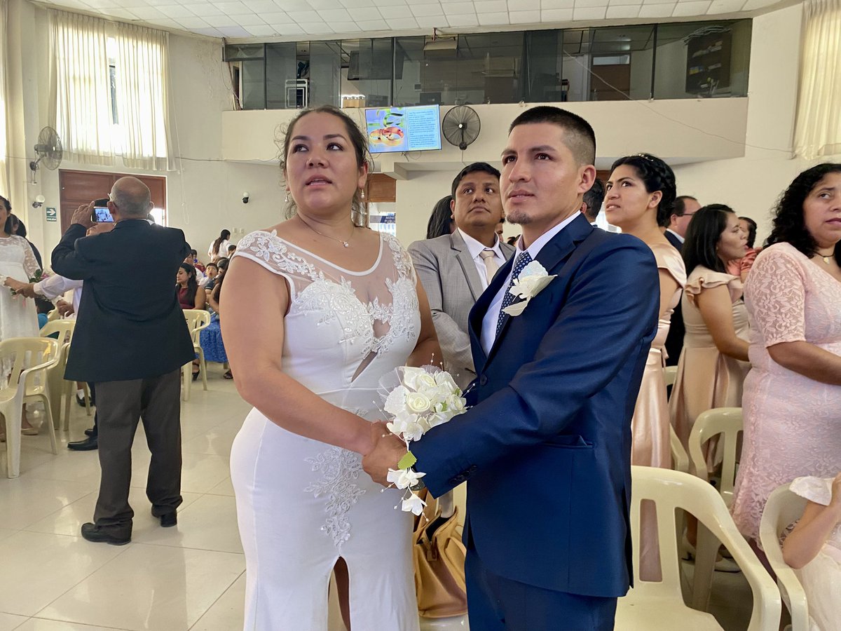 AdventistasMPN's tweet photo. Son 31 parejas que se están casando y en total hay 60 que darán el SÍ en el altar, gracias al plan ✨“La Boda que soñamos”✨que promociona la Escuela Bíblica Nuevo Tiempo  💛.

#LaBodaquesoñé #EscuelaBíblica #NuevoTiempo #matrimonio https://t.co/or2P1inutu
