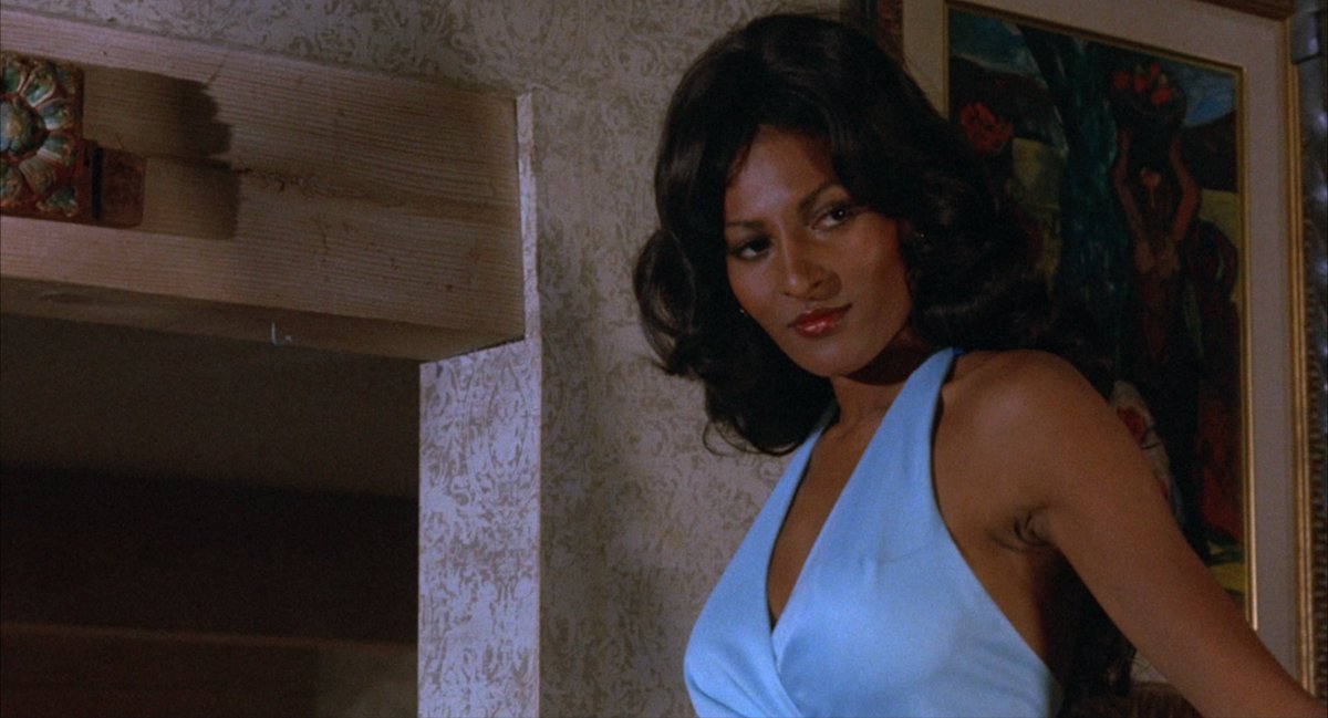redroIa's tweet image. pam grier in foxy brown, 1974