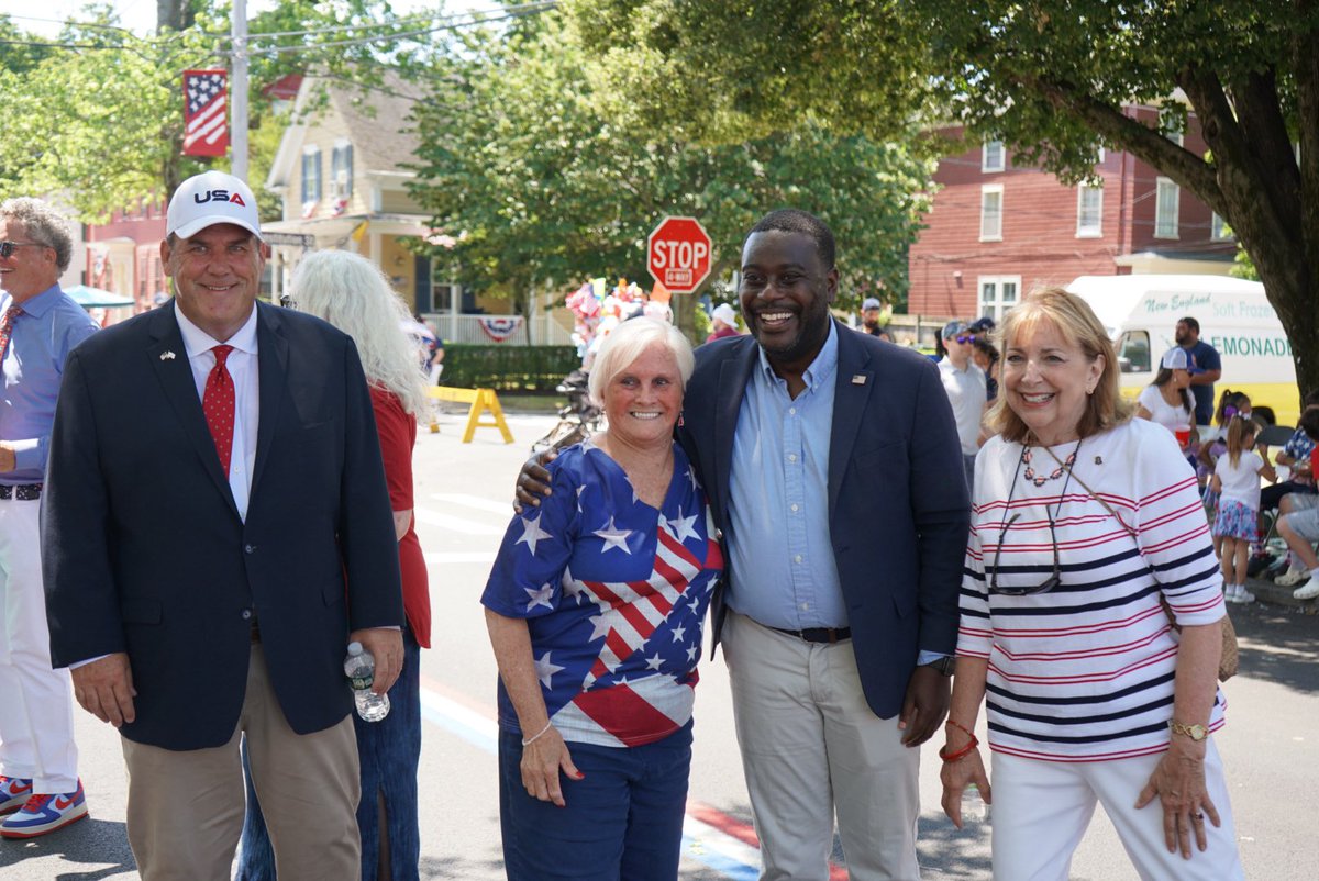 From the 240th and oldest celebration of our nation’s independence at the Bristol parade, Happy 4th of July to all! 🇺🇸🎆