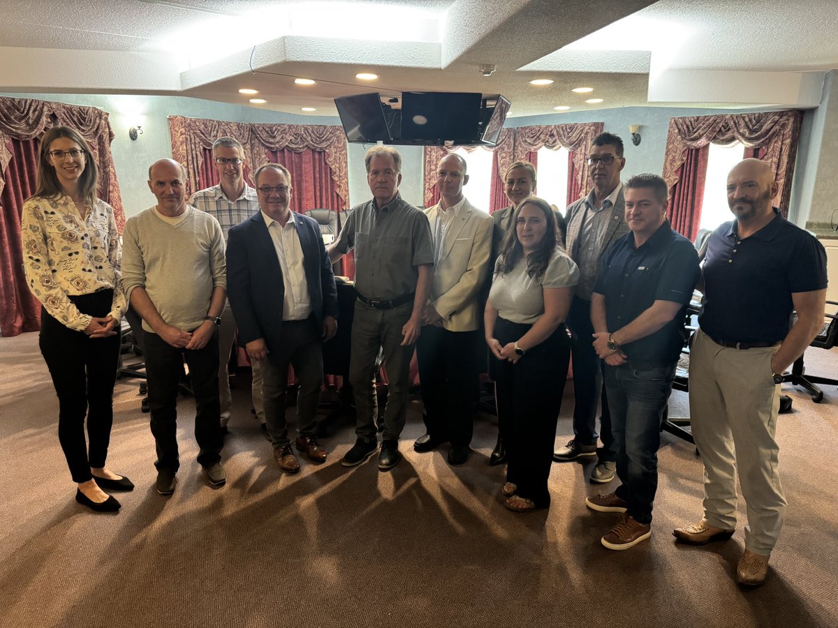 Kinga Surma (@kingasurmampp) on Twitter photo Proud to host a municipal roundtable alongside Minister <a href="/GeorgePirieMPP/">George Pirie</a>, bringing together key area municipalities. By working together, we can unlock major economic opportunities- like a deep-sea port in James Bay, and help protect and strengthen Ontario’s future. Proud to host a municipal roundtable alongside Minister <a href="/GeorgePirieMPP/">George Pirie</a>, bringing together key area municipalities. By working together, we can unlock major economic opportunities- like a deep-sea port in James Bay, and help protect and strengthen Ontario’s future.