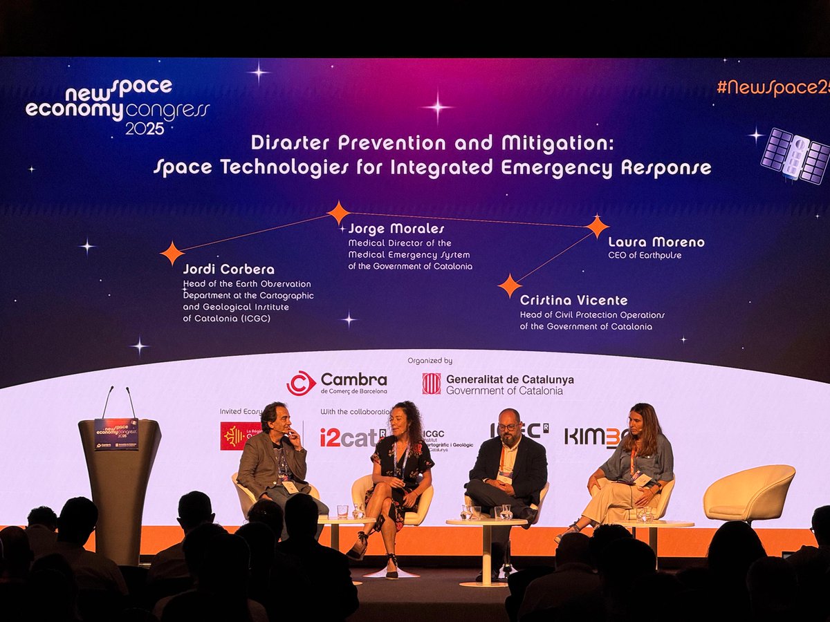 🌍 Participem a #newspace25, New Space Economy Congress 2025, on s'ha tractat la implementació de tecnologies satelitals en grans emergències i catàstrofes.
En Jorge Morales, Director Mèdic del #SEM, ha destacat que la tecnologia espacial és clau en la gestió d’emergències