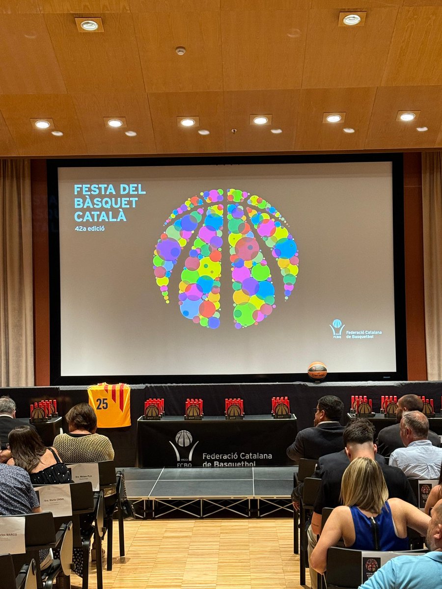 A la FESTA DEL BÀSQUET CATALÀ, on el nostre jugador Mario López ha rebut el premi a millor jugador de Copa Catalunya 2024-25