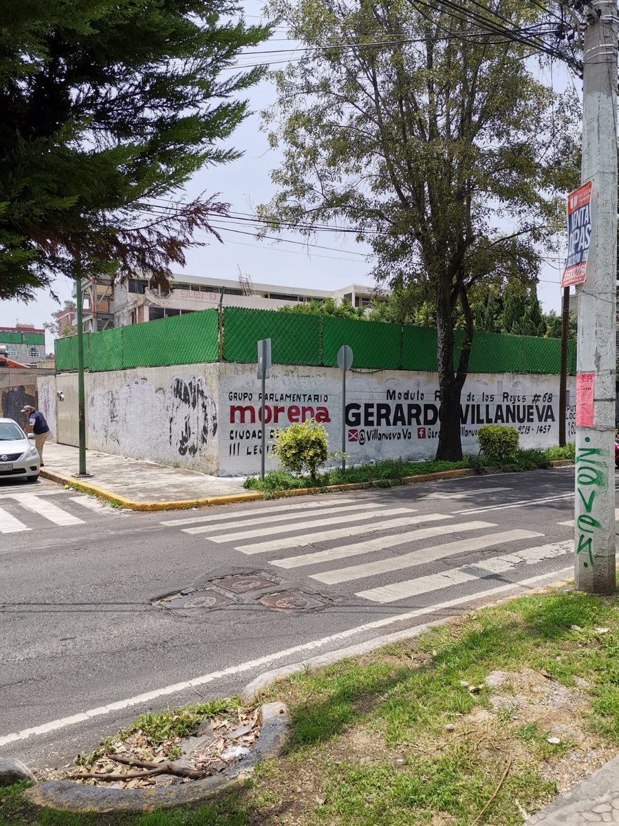 CiudActivos's tweet image. INDIGNANTE! Pintan propaganda de @VillanuevaVa_ diputado Coyoacán @Congreso_CdMex en barda de #ColegioRebsamen19S Que gran falta de respeto y además tonto, porque es zona es @TlalpanAl esto con anuencia de @SSC_CDMX que resguarda ruinas @reformaciudad @nmasforo @AztecaNoticias